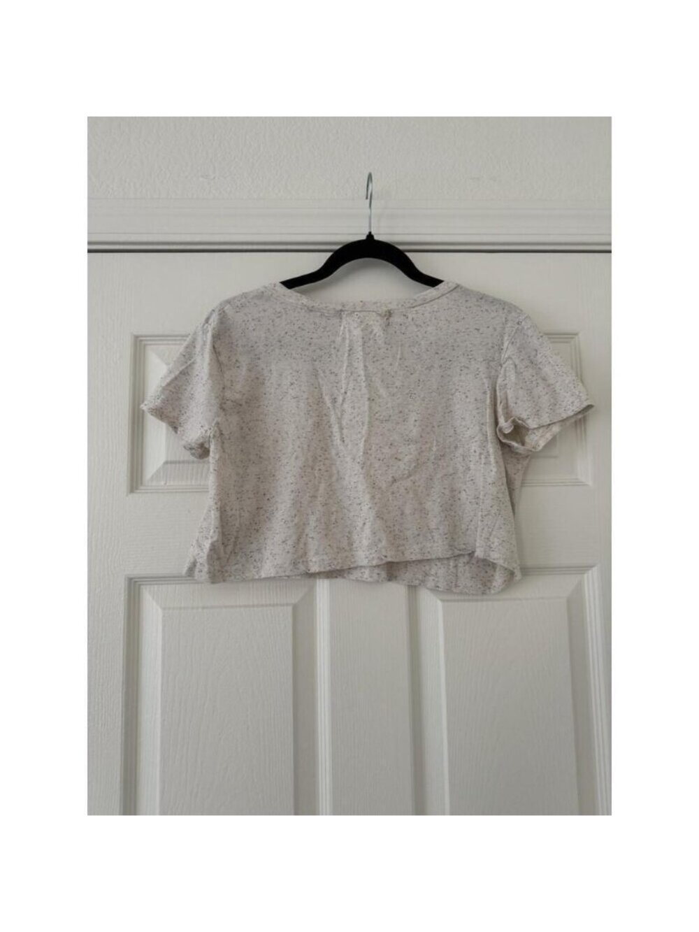 Crop V-neck  Top - Picture 2 of 2